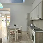 Eri Apartment *