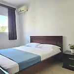Eri * Sarande