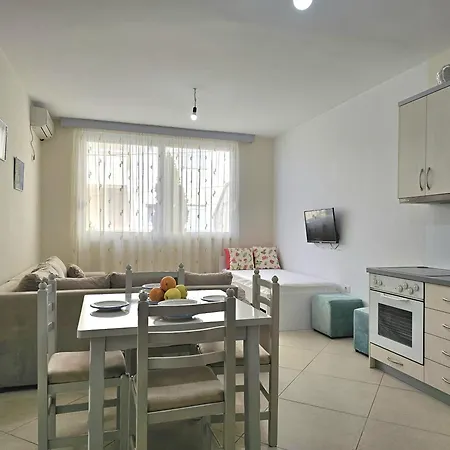 Apartment Eri Sarandë
