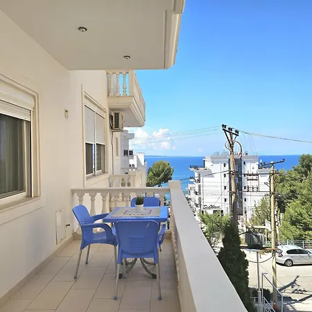 Eri Apartment *