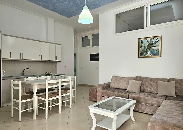 Eri * Sarandë